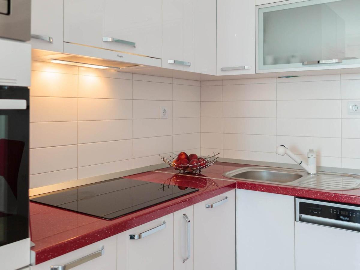 Apartment Lana St Supetar Extérieur photo