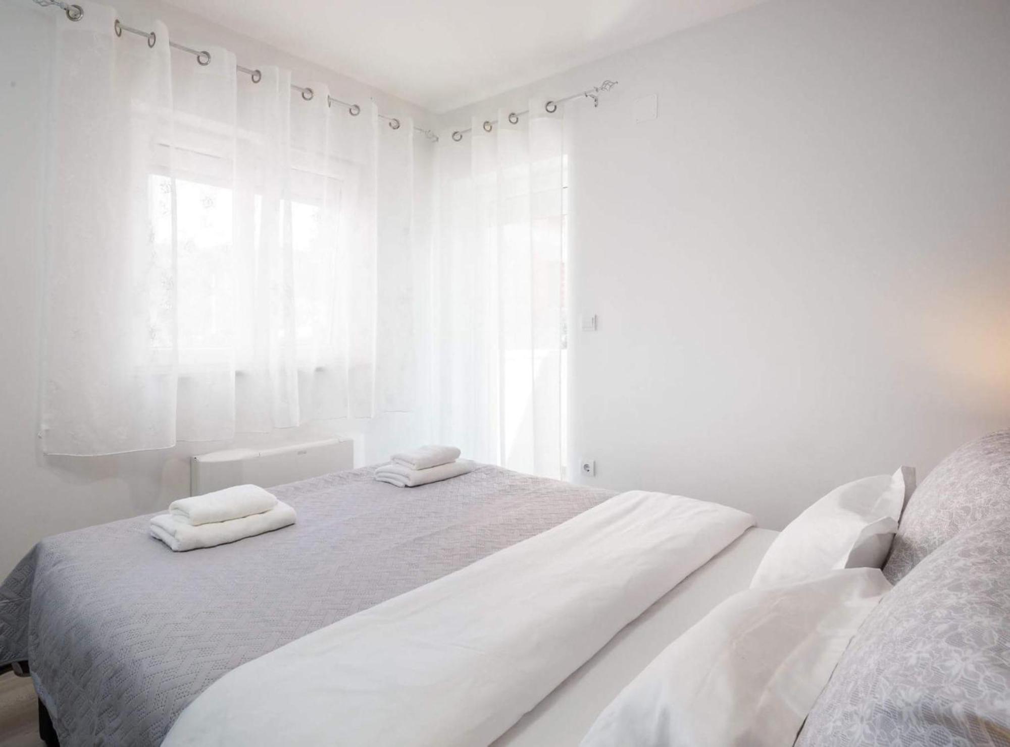 Apartment Lana St Supetar Extérieur photo